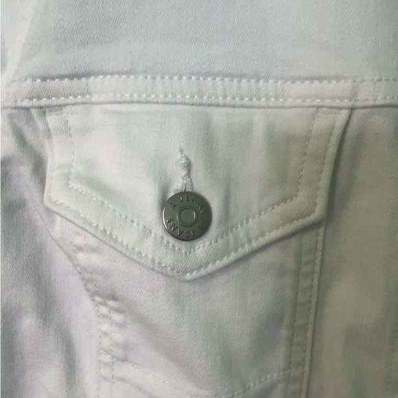 Reitmans white Jean jacket - R Jeans - Picture 3 of 3
